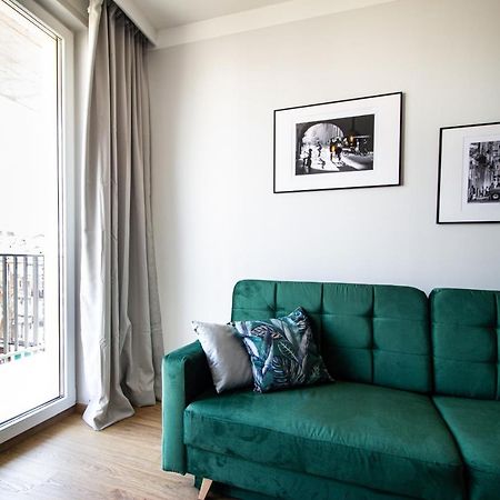Patio Praga Metro Apartment Warschau Exterior foto
